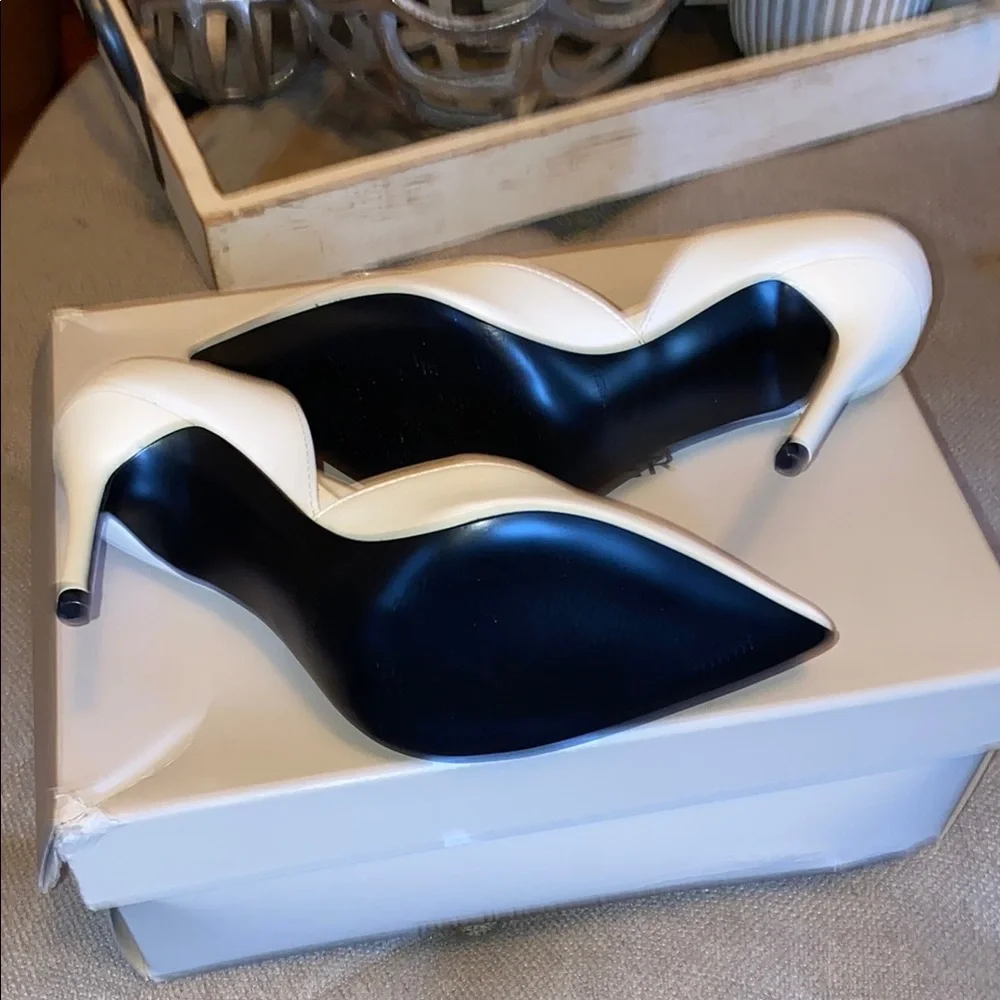 Marc Fisher Women's White Heels - Picture 9 of 12